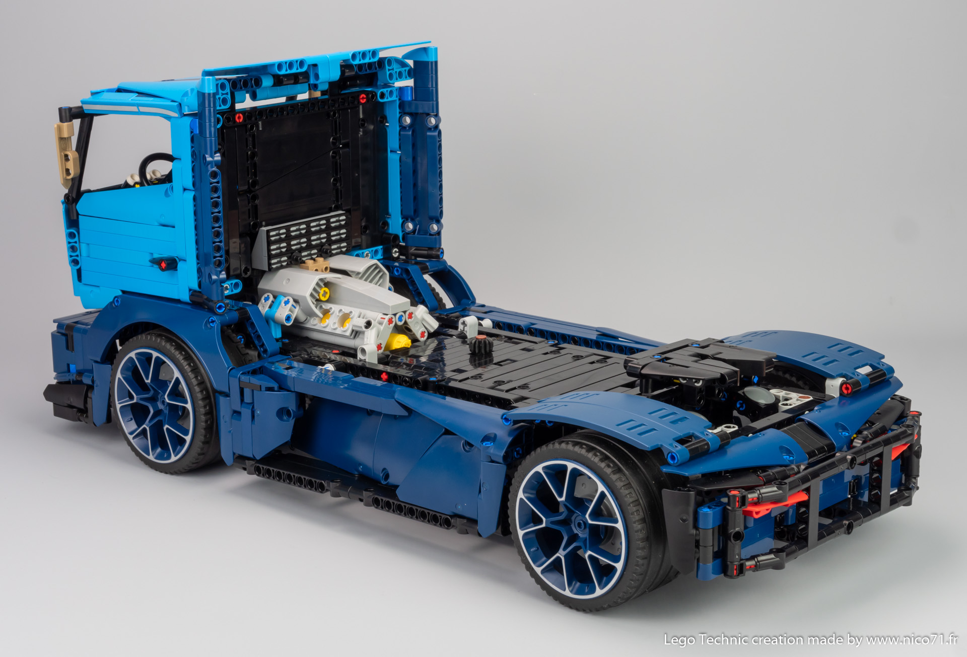 LEGO MOC 42083 B - Truck by Nico71 | Rebrickable Build with LEGO