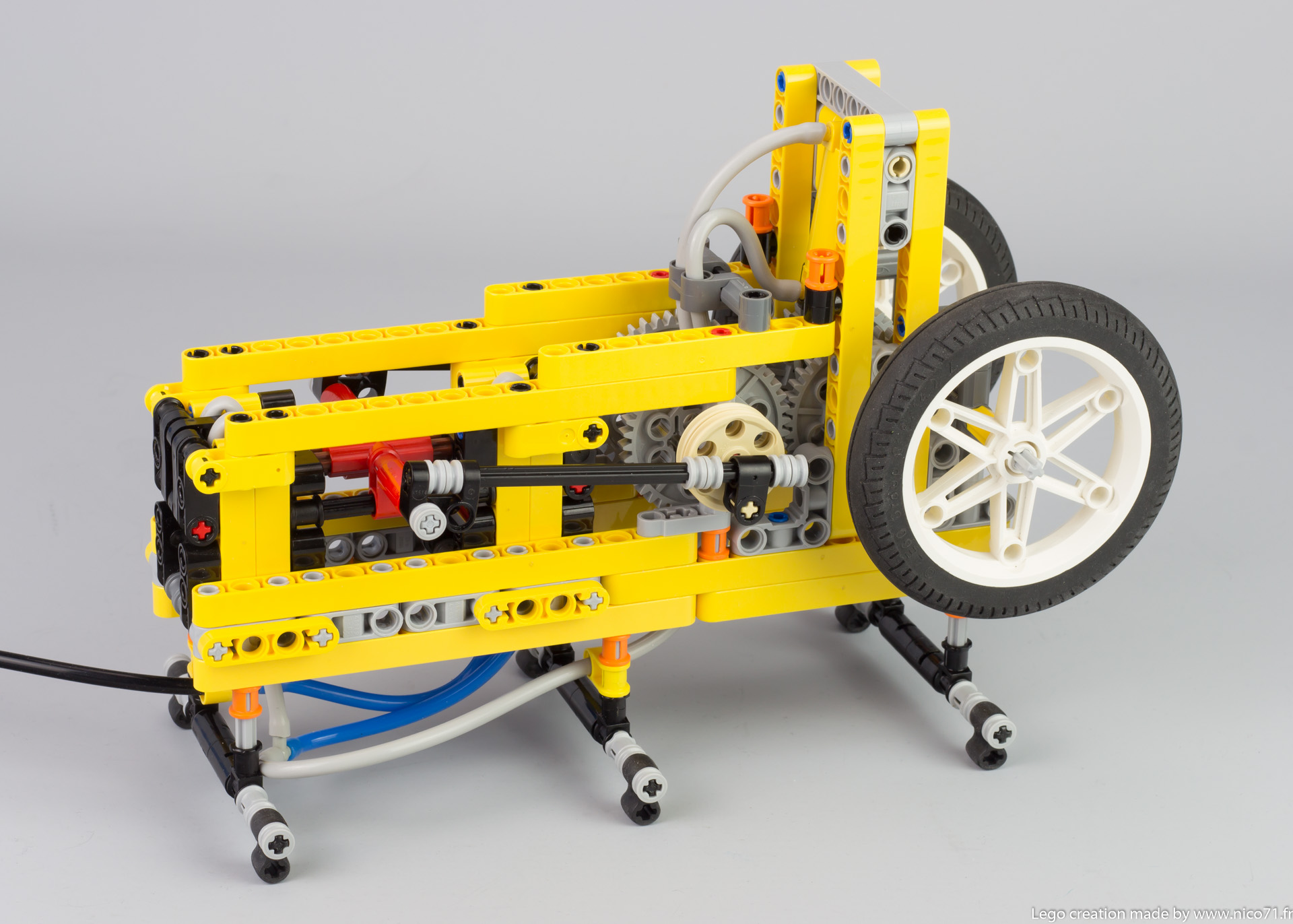 Lego Switchless Engine – New Valve Design – Technic Creations
